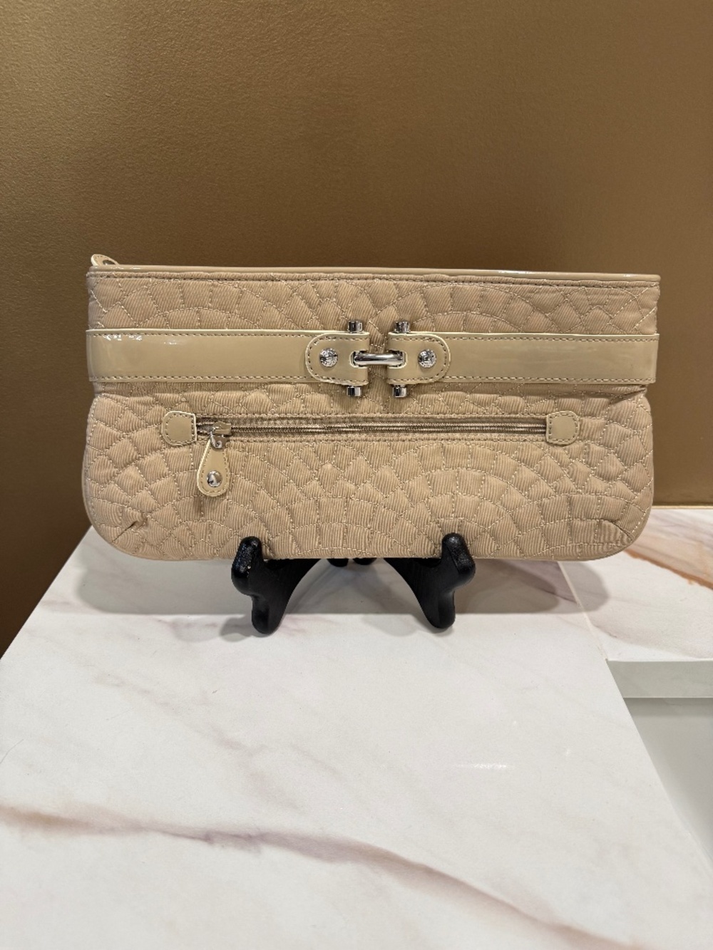Vera Bradley Bistro Clutch, Beige quilted fabric with patent leather trim